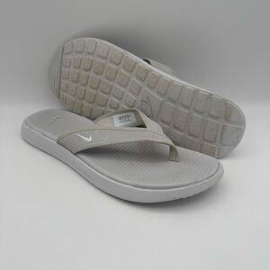Women’s Nike Ultra Celso Gray White Thong Flip-Flop Sandals 882698-001 Size 10